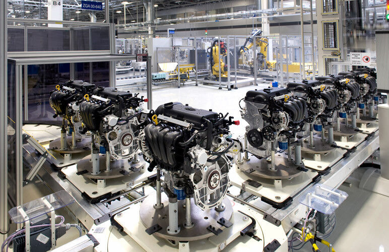 Das Werk stellt zwei Benziner und vier Diesel her, die auch an die benachbarte Hyundai-Fabrik im tschechischen Nosovice geliefert werden. (Foto: Kia)