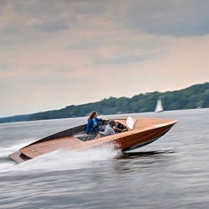 Das 2005 in Starnberg gegründete Unternehmen Torqeedo ist weltweit führend als Anbieter von elektrischen und Hybrid-Antriebssystemen von 1 bis 160 PS Leistung für Motorboote