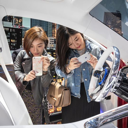 Das Coronavirus dämpft das Interesse an Neuwagen in China aktuell spürbar.(Bild:  Daimler)