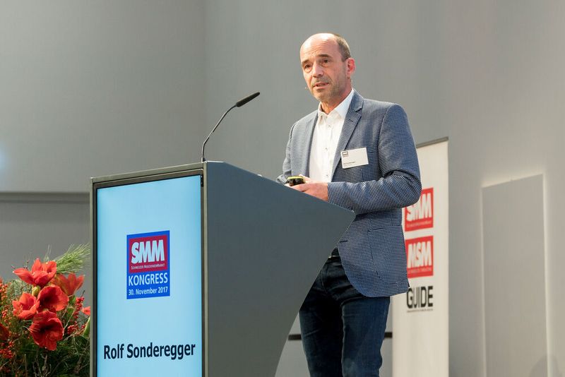 Rolf Sonderegger, CEO Kistler Group, erläuterte welche Megatrends für die Kistler Group relevatn werden und wie das Unternehmen darauf reagieren wird. (Thomas Entzeroth)