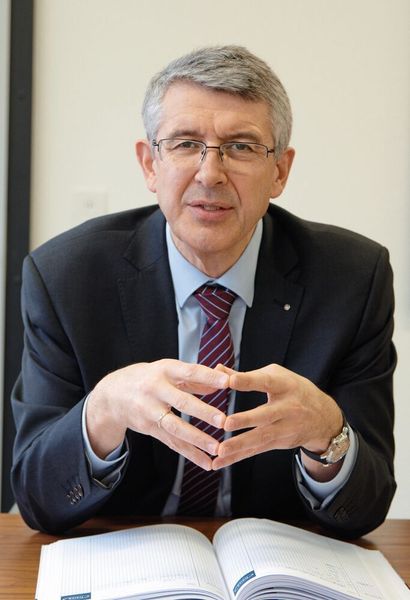 «Wir sind innovativ orientiert und haben ein umfassendes Potential für künftige Innovationen, zum Beispiel im Dienstleistungsbereich in Bezug auf die Logistik und die Bereitstellung von Daten rund um das Werkzeug.» Josef Maushart, CEO Fraisa SA  (SMM, Konrad Mücke)