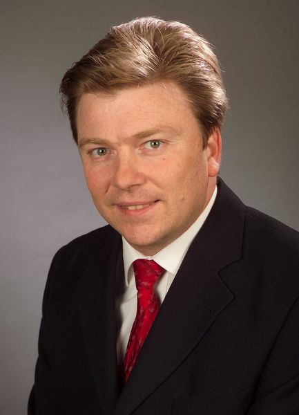 Dietmar Rudy: „Wir können mithilfe unserer Berechnungstools Gewicht sparen, indem wir gezielt Gewicht dort wegnehmen, wo kein Kraft- beziehungsweise Spannungsverlauf im Material stattfindet.“ (Bild: Schaeffler)