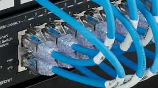 Das AWG-Verkabelungssystems von Panduit halbiert den Durchmesser von 24-AWG Kupferleitern um mehr als die Hälfte.  (Panduit)