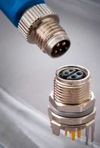 M8 hybrid Schnittstelle mit SPE und Powerkontakten für bis zu 60 VDC / 8 A (Harting)