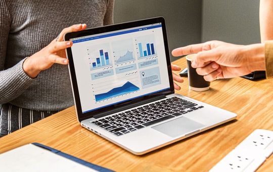 Mit dem „GaBi Packaging CalculatoR+“ (GPC+) lassen sich Ökobilanzen von Verpackungen erstellen – auch ohne Expertenkenntnisse. Mit dem „GaBi Packaging CalculatoR+“ (GPC+) lassen sich Ökobilanzen von Verpackungen erstellen – auch ohne Expertenkenntnisse.