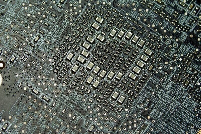 Dennards Law stellt ein Verhältnis zwischen Größe und Stromverbrauch von Transistoren her.(Bild:  frei lizenziert/Recklessstudios /  Pixabay)