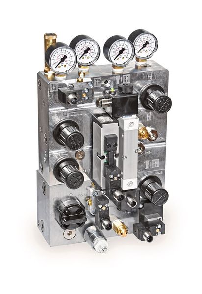 Der neue Pneumatik-Chip lässt sich auf einem minimalen Bauraum von 301 × 176 × 155 mm realisieren und bleibt dabei auch behandschuht einfach bedienbar. (Bild: Konstandin)