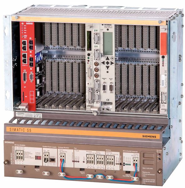 Bild 2: Die X-CPU-2 m57 verfügt über 4 GByte, drei Feldbusmaster und die  Möglichkeit, S5- und S7-Programme gleichzeitig zu bearbeiten. (Bild: ABC IT)