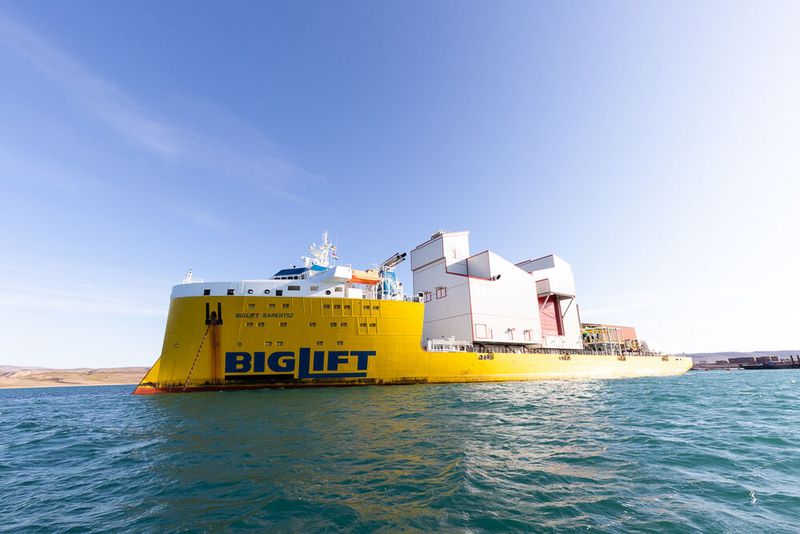 Die erste Lieferung, bestehend aus einer Brecheranlage, einer Siebanlage und einer kompletten Waggon-Entladestation, wurde im Juli 2019 von Bremerhaven aus nach Kanada verschifft.  (Bild: Thyssenkrupp)