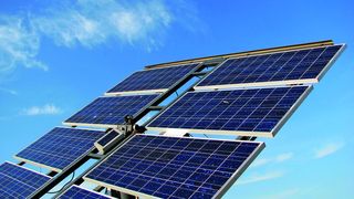 Abb. 1: Hersteller von Photovoltaikanlagen versuchen den Wirkungsgrad ihrer Anlagen durch den Einsatz optimierter Solarmodule weiter zu steigern. (Archiv: Vogel Business Media)