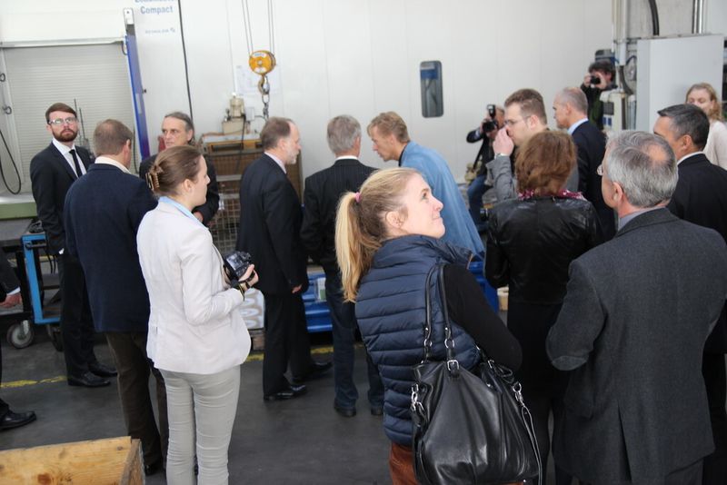 Betriebsbesichtigung Kroenert GmbH & Co. KG und ZAE Antriebssysteme (Bild: Königsreuther)