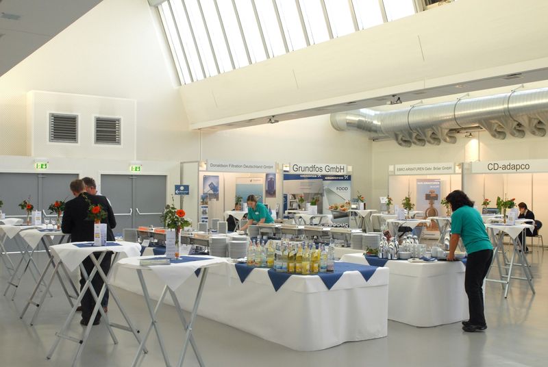 Impressionen vom Pumpen- und Schüttgutforum 2011.  Aktuelle Informationen zum PuS-Forum am 23./24. Oktober 2012: • Offizielle Seite • Gesamtprogramm (PDF) • Anmeldung (Bild: PROCESS)