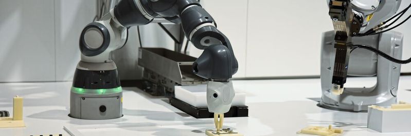 Cobots gehört die Zukunft. Dieses Segment verspricht also steigenden Umsatz. Cobots gehört die Zukunft. Dieses Segment verspricht also steigenden Umsatz.