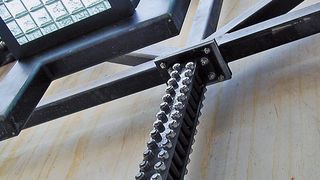 Die Schubkette sorgt in vielen Bereichen und bei unterschiedlichsten Anwendungen seit vierzig Jahren für Antrieb. (Bild: Serapid)