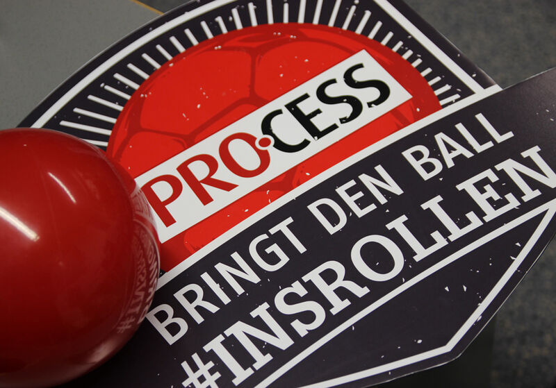PROCESS bringt den Ball #insRollen! (Bild: PROCESS)