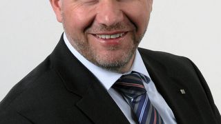 Oliver Müller, Geschäftsführer Swissmechanic, ist überzeugt, dass in Billiglohnländern nicht in der Breite dieselbe Qualität entstehen kann, wie in einer der unzähligen Werkstätten in der Schweiz, wo Innovation entsteht und Qualität gelebt wird. (Bild: Swissmechanic)