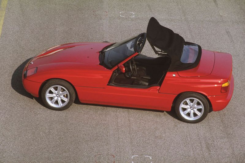 Unterschiedliche Karosseriematerialien erfordern komplexe Lackierverfahren für eine übergangslos gute Lackqualität. (BMW)