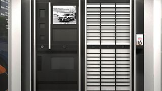 Ein Traum für Schlüsselwerfer: Die Audi-Service-Station wickelt die komplette Fahrzeugab- und -rückgabe ab, einschließlich Bezahlung. (Audi AG)