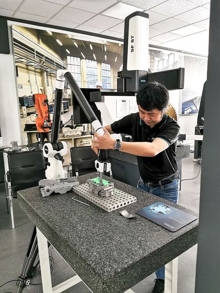 Mit dem offenen Kommunikationsstandard ließe sich wertvolles Wissen aus Messabläufen und Fertigungsprozessen vereinen und zur zeitnahen Kompensation der Bearbeitungsmaschinen nutzen. Die Ergebnisse heißen weniger Ausschuss sowie gestiegene Wirtschaftlichkeit. (Wenzel Group)