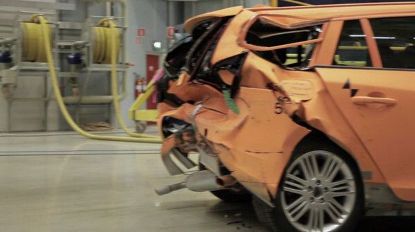 Den Euro-NCAP-Crashtest bestand der Volvo V60 Plug-in-Hybrid als beste Fahrzeug mit Elektromotor (Bild: Volvo)