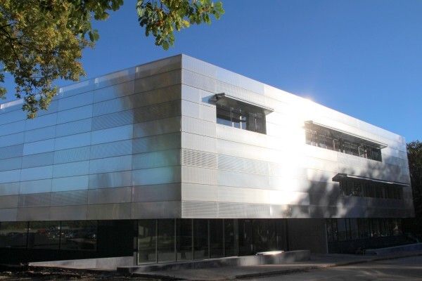 Neuer Forschungsbau für das Helmholtz-Institut Ulm (HIU) (Bild: Elvira Eberhardt, Uni Ulm)