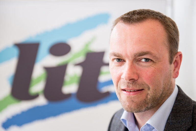 Simeon Breuer, Geschäftsführer der L.I.T. Speditions GmbH: „Mit unserem neuen Standort wollen wir die bestehenden Warenströme von und nach Tschechien ausbauen. Prag ist daher für uns ein wichtiger Brückenkopf nach Süd-Ost Europa.“ (Bild: LIT)