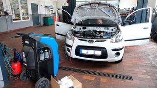 Immer mehr Reparaturarbeiten haben im vergangenen Jahr freie Werkstätten durchgeführt. Ihr Anteil stieg von 56 auf 59 Prozent. (Bild: Dominsky – VCG)