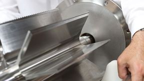 Rotorausbau bei einer Gericke-Rotaval-Schnellreinigungsschleuse. (Bild: Gericke)