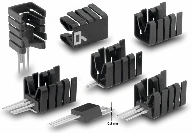 Bild 2:  Spezielle im Aufsteckkühlkörper integrierte Klammern mit Anschlagkante, gewährleisten ein einfaches Einschieben des Transistors, auch mit geringerer Bodenplatte. (Bild: Fischer Elektronik GmbH & Co. KG)