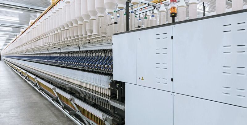 Individuelle Antriebslösungen für Kunden entwickeln – wie diese Getriebelösungen in  Textilmaschinen mit Zustandsüberwachung: das zeichnet den Hersteller SPN Schwaben Präzision aus. (Bild:  TUBA OZYURT)