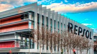 Repsol selected a full-density plant design with production capabilities for a broad range of HDPE and LLDPE products specifically targeting highly specialized PE applications serving the pharmaceutical, automotive and food industries. (Repsol)