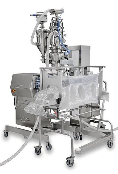 Die Glove-Box lässt sich wie gefordert leicht anschließen – hier an die Hammermühle HW-6. (Frewitt)