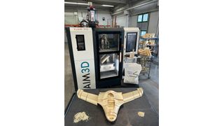 Granular printing (FGF) makes it cost-effective to produce large-format functional parts from high-performance polymers such as Ultem 9085. (Bild: NEW AIM3D)