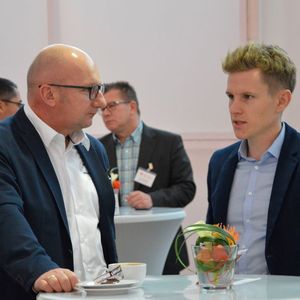 (Achter / »kfz-betrieb«)