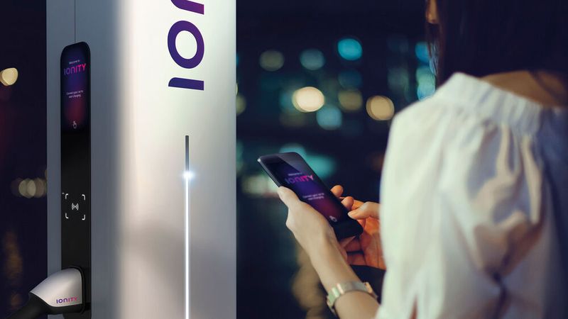 Apple verschiebt den Start seines geplanten E-Autos auf das Jahr 2028.(Bild:  © 2016 Yiu Yu Hoi)