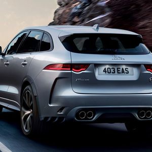 Das Auto hat bei aufgestellter Rückbank einen 650 Liter großen Kofferraum.(Bild:  Jaguar)