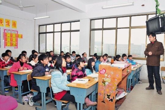 In der Regel lernen junge Chinesen ihren Beruf in einer Berufsoberschule. (Archiv: Vogel Business Media)