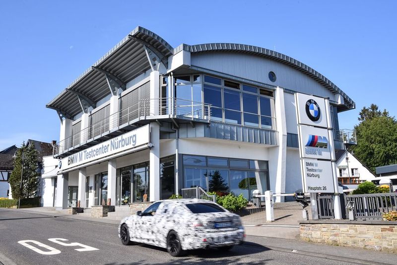 Mitten in Nürburg: Das Testcenter von BMW. (Bild: BMW)