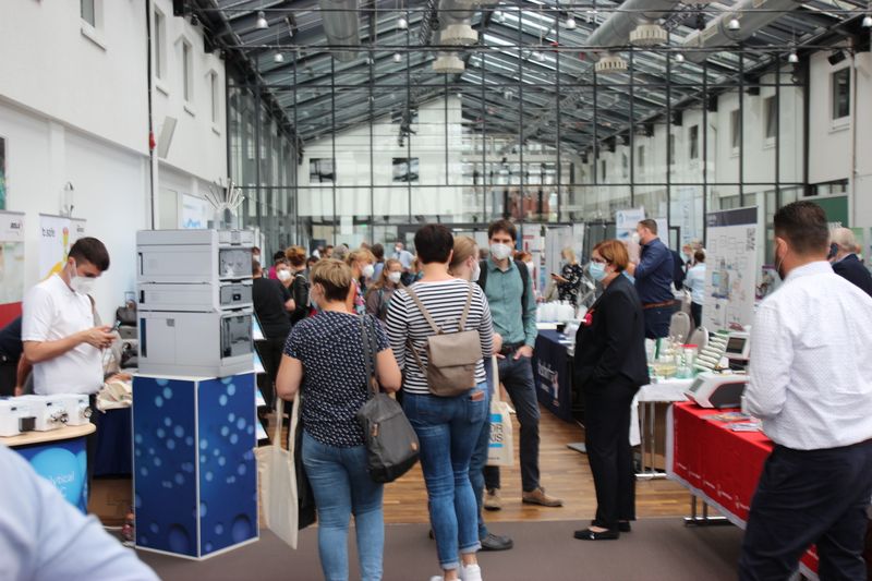 Impressionen der LAB-SUPPLY Berlin 2021  Weitere Infos zu den kommenden LAB-SUPPLY-Messen finden Sie auf www.lab-supply.info.  (LABORPRAXIS, Lüttmann)