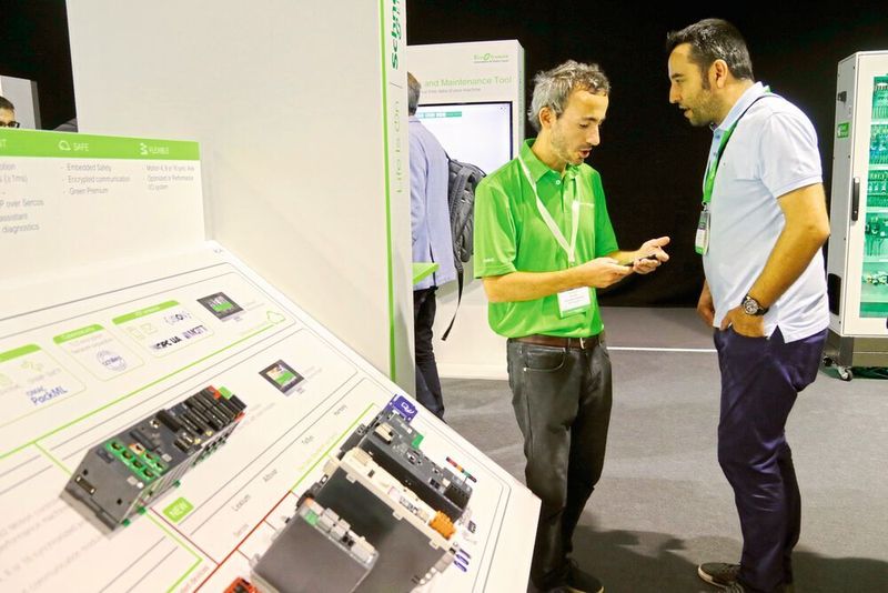 Innovation Hub: In einer 5000 Quadratmeter grossen Ausstellung präsentierte Schneider Electric während des Innovation Summit neueste Technologien und Lösungen. (Anne Richter, SMM)