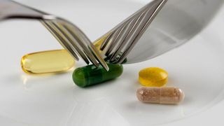 Eine neue Expertenkommission soll für eine präzisere Abgrenzung von Nahrungsergänzungsmitteln und Arzneimitteln sorgen. (Bild: frei lizenziert)