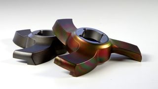 Für die Lebensmittel-, Chemie- und Pharmaindustrie sind die Antihaft-Eigenschaften vieler Fertigungsmittel wichtig. . (Bild: surcoatec)