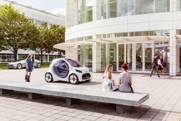 Das autonome Konzeptfahrzeug smart vision EQ fortwo: So sieht das Carsharing der Zukunft aus.  (Daimler)
