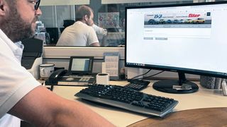 Seit Anfang 2019 hat Mirko Janovich ein eigenes Bonusportal für sein Autohaus AVS in Darmstadt. (Bild: Seyerlein/»kfz-betrieb«)