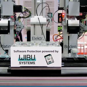 Wertvolles Know-how und Algorithmen in der Produktion müssen vor Produktpiraten, Wirtschaftsspionen und Saboteuren geschützt werden.