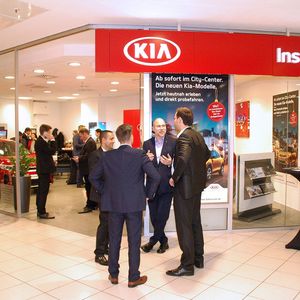 In Köln gibt es jetzt den ersten Kia Instore in Deutschland.(Bild:  Autohaus Bekirovski)
