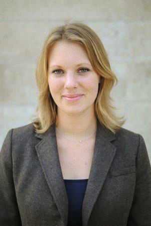 „Medtech-Hersteller sollten mit ihrer Technologie auf Interoperabilität setzen. Insellösungen schränken den Nutzen von telemedizinischen Angeboten ein“, Julia Hagen, Referentin für Health und Pharma im Digitalverband Bitkom. (privat)