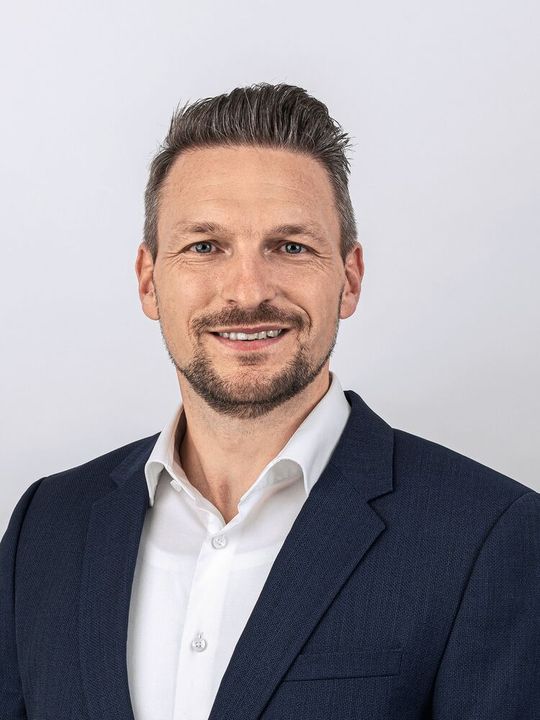 Michael Pausch: „Als großer Anwender stehen wir ohnehin im engen Kontakt mit Herstellern angetriebener Werkzeuge – da ist es nur noch ein kleiner Schritt zu Präzisionslagern für angetriebene Werkzeuge von Schaeffler.(Bild:  Schaeffler)