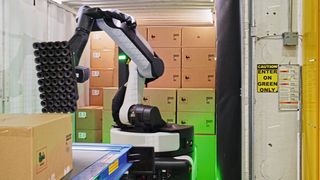 Arvato hat die ersten Boston Dynamics Roboter im Zuge seiner Automatisierungsstrategie erfolgreich implementiert. (Bild: Arvato)