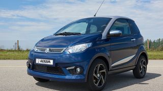 Der Aixam City Diesel schnitt im Test mit der Gesamtnote „mangelhaft“ ab. Der ADAC bemängelt unter anderem „unsauber zusammengefügte Anbauteile, scheppernde Türen und scharfe Bauteilkanten“. (Bild: ADAC)